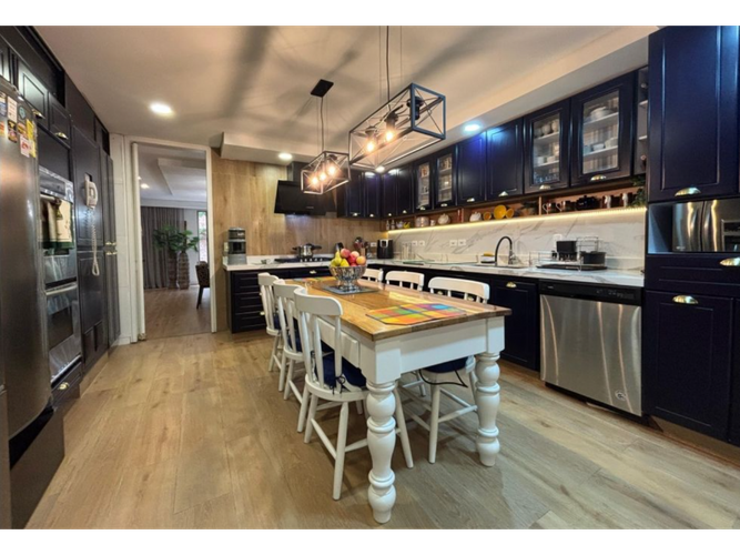 Apartamento de 3 alcobas en venta en La Cabrera, Bogotá, 395 m² · foto 4 de 21