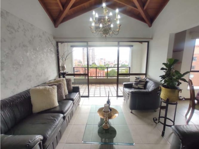 Apartamento de 4 alcobas en venta en Urbanizacion Villa Linda, Medellín, 166 m² · foto 7 de 15