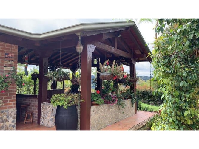 Casa de 4 alcobas en venta en Llano Grande, El Retiro, 1000 m² · foto 10 de 24