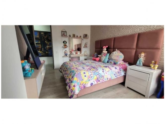 Apartamento de 3 alcobas en venta en Uribe Angel, Envigado, 275 m² · foto 14 de 17