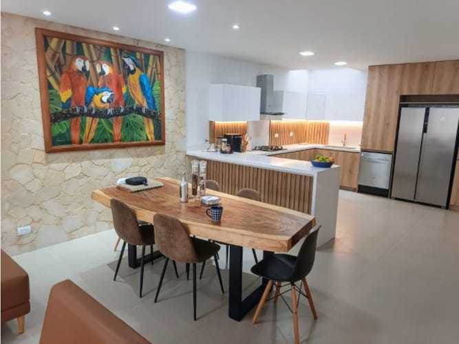 Casa de 4 alcobas en venta en La Ceja, 184 m² · foto 3 de 24