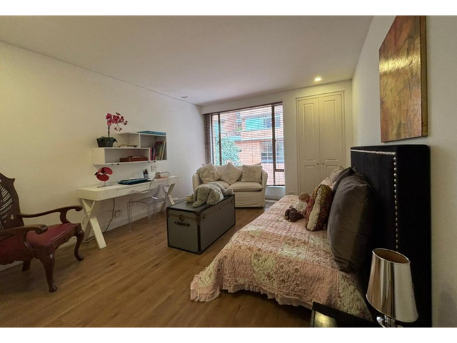 Apartamento de 3 alcobas en venta en La Cabrera, Bogotá, 395 m² · foto 18 de 21