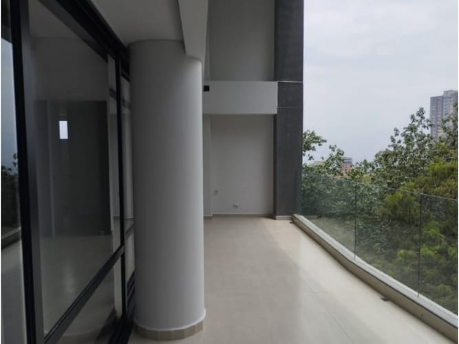 Apartamento de 3 alcobas en venta en Alejandría, Medellín, 230 m² · foto 4 de 19