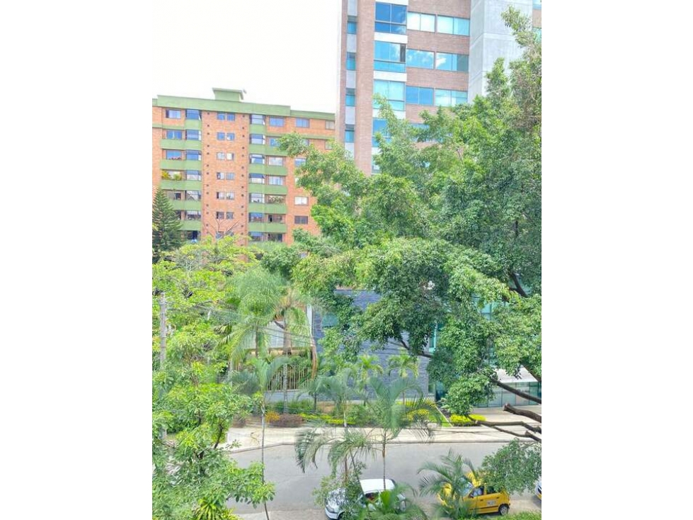 Apartamento en venta en El Poblado, Medellín · foto 2 de 12