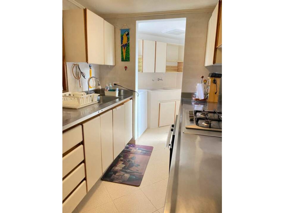 Apartamento en venta en El Poblado, Medellín · foto 4 de 12