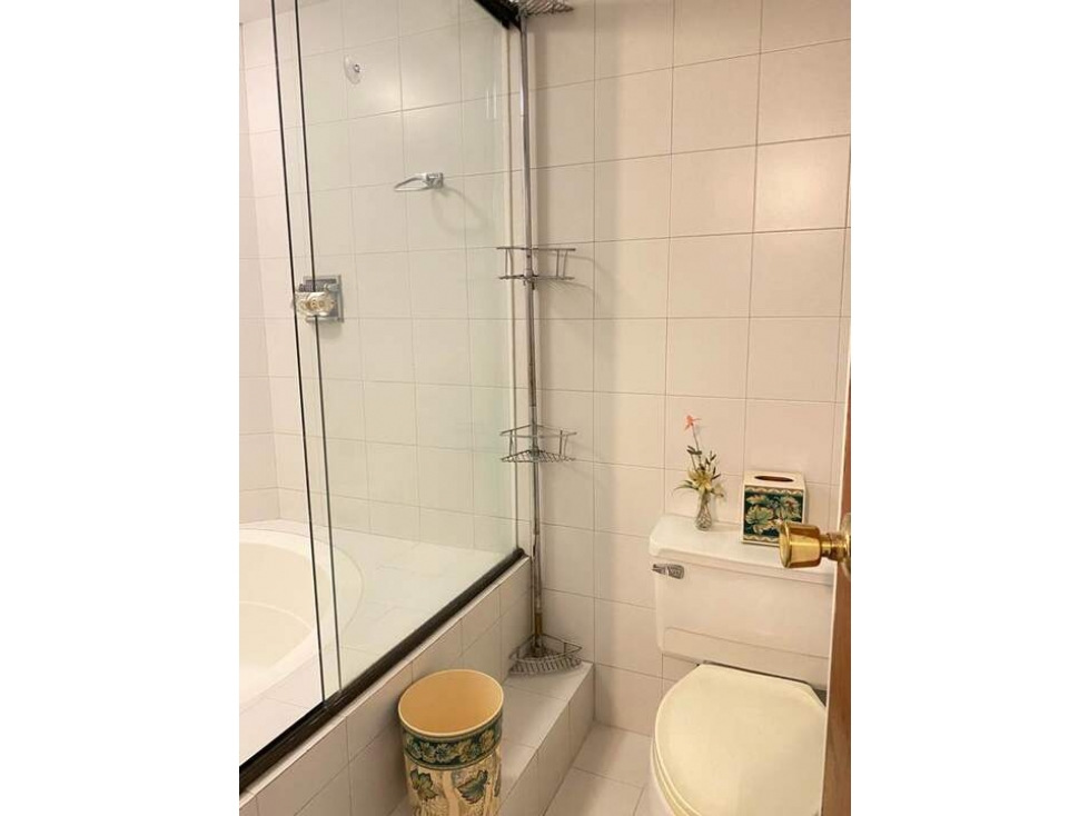 Apartamento en venta en El Poblado, Medellín · foto 5 de 12