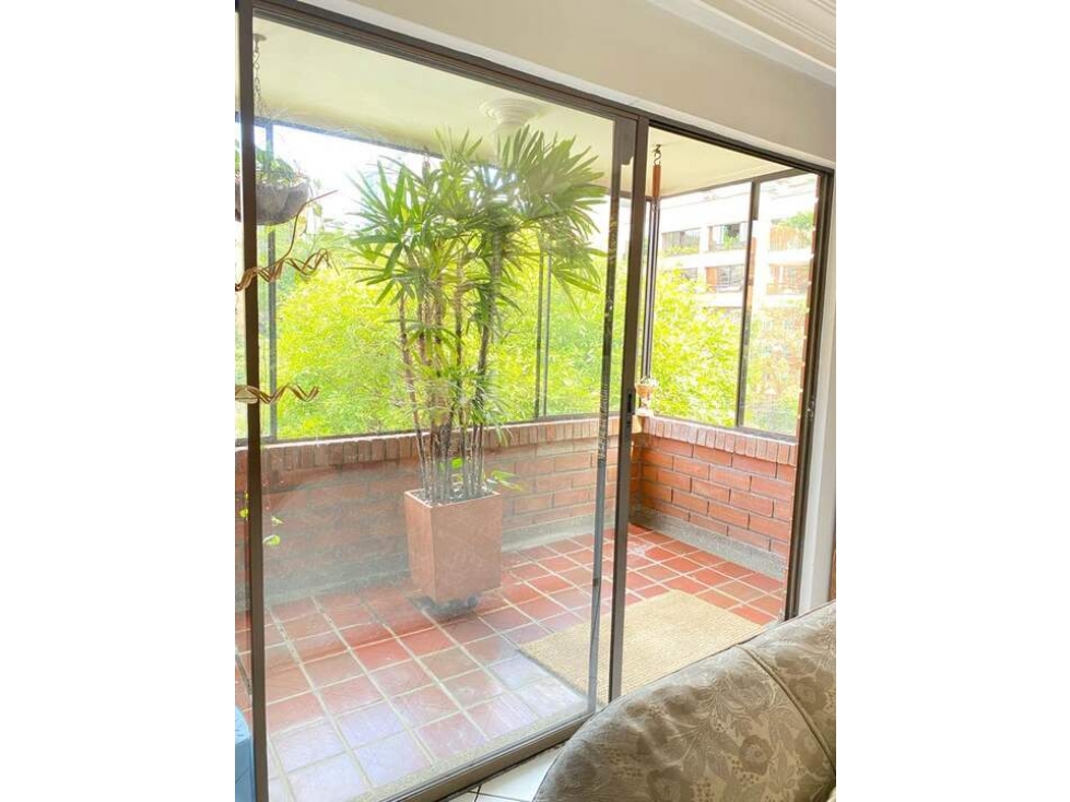 Apartamento en venta en El Poblado, Medellín · foto 10 de 12
