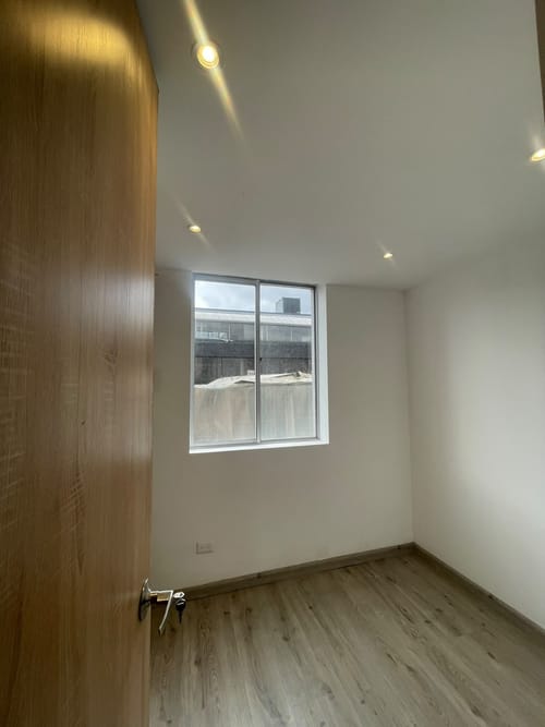 Apartamento de 2 alcobas en arriendo en Samper Mendoza, Bogotá, 39 m² · foto 10 de 12