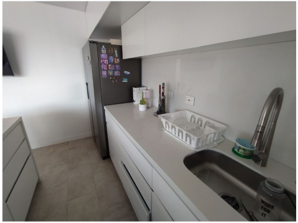 Apartamento en venta en Laureles, Medellín · foto 7 de 24