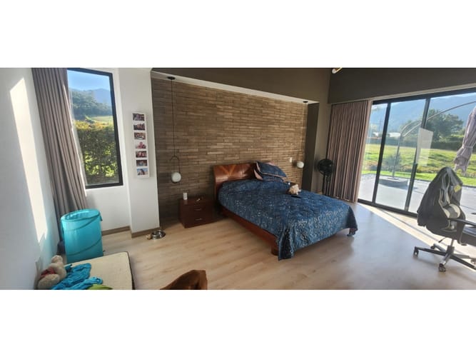 Casa de 5 alcobas en venta en El Tambo, La Ceja, 356 m² · foto 7 de 24