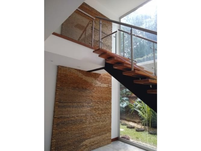 Casa de 3 alcobas en venta en El Noral, Copacabana, 300 m² · foto 6 de 9