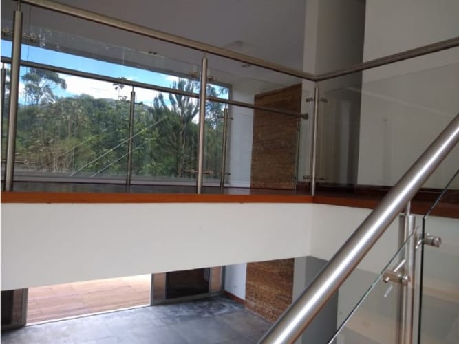 Casa de 3 alcobas en venta en El Noral, Copacabana, 300 m² · foto 8 de 9