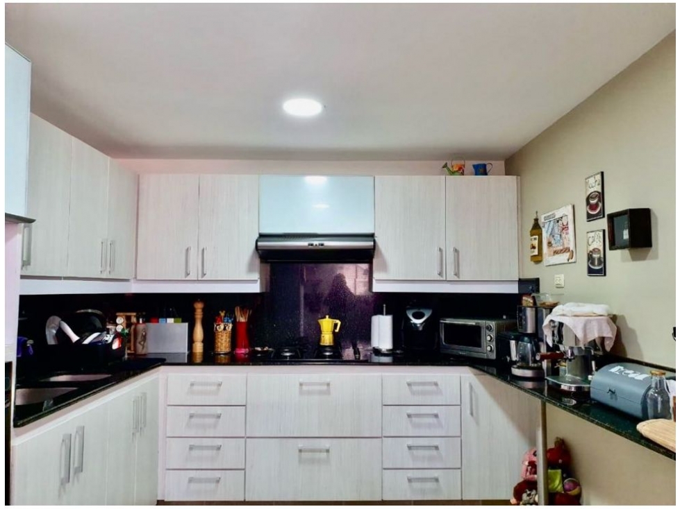 Apartamento de 3 alcobas en venta en El Poblado, Medellín, 210 m² · foto 5 de 20