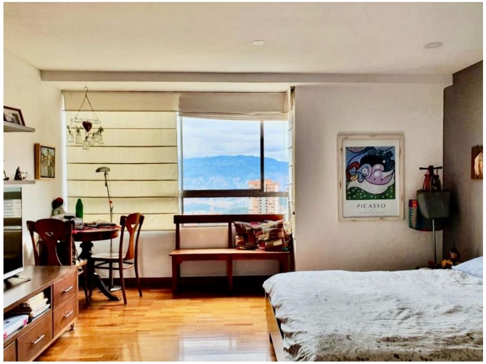 Apartamento de 3 alcobas en venta en El Poblado, Medellín, 210 m² · foto 8 de 20