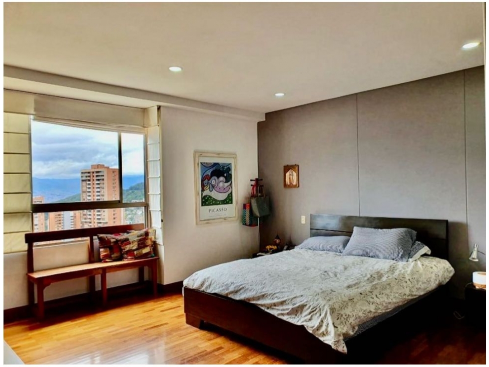 Apartamento de 3 alcobas en venta en El Poblado, Medellín, 210 m² · foto 12 de 20