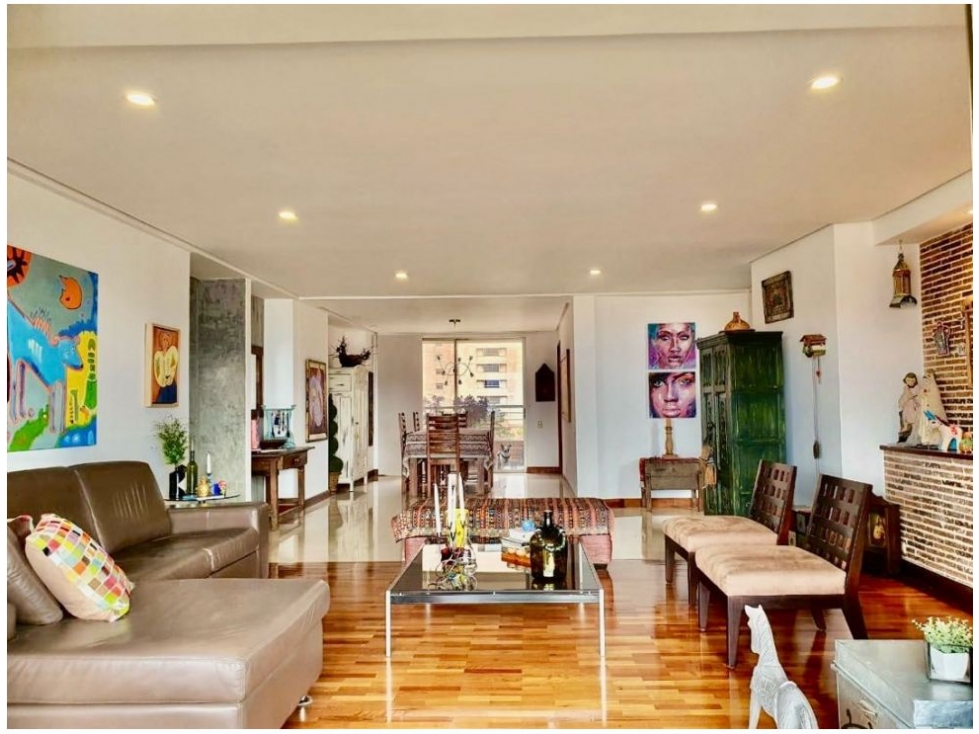Apartamento de 3 alcobas en venta en El Poblado, Medellín, 210 m² · foto 14 de 20