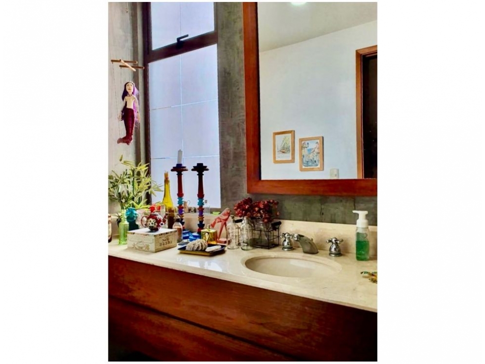 Apartamento de 3 alcobas en venta en El Poblado, Medellín, 210 m² · foto 16 de 20