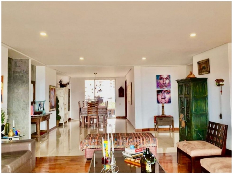 Apartamento de 3 alcobas en venta en El Poblado, Medellín, 210 m² · foto 17 de 20