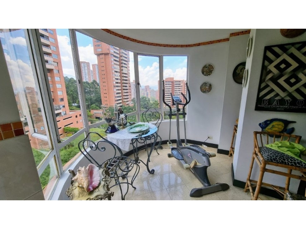 Apartamento en venta en El Poblado, Medellín · foto 9 de 22