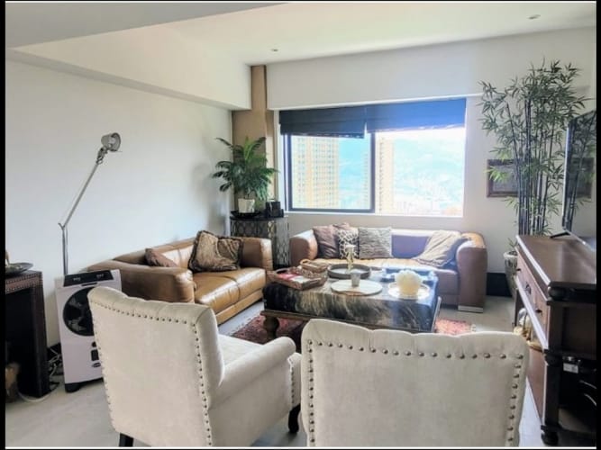 Apartamento en venta en El Poblado, Medellín · foto 5 de 23