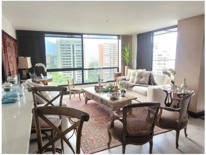 Apartamento en venta en El Poblado, Medellín · foto 13 de 23
