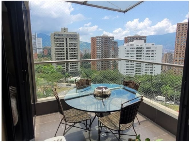 Apartamento en venta en El Poblado, Medellín · foto 17 de 23