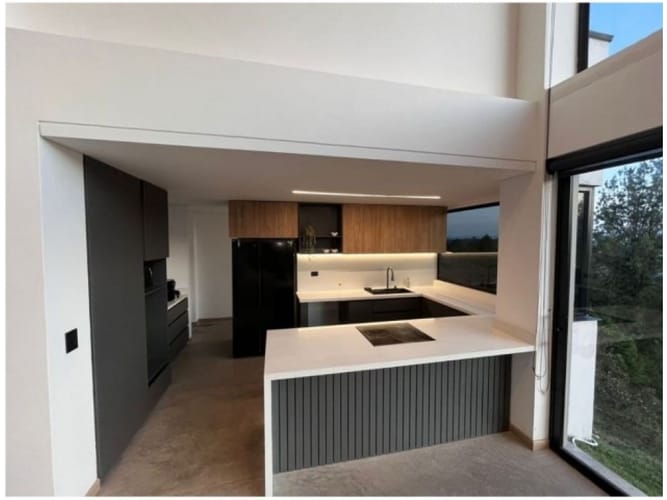Casa de 3 alcobas en venta en Garrido, Guarne, 270 m² · foto 3 de 14