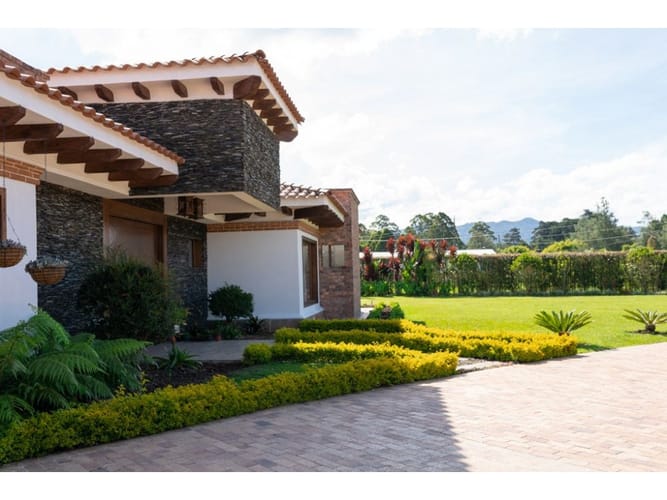 Casa de 4 alcobas en venta en Llano Grande, Medellín, 650 m² · foto 11 de 21