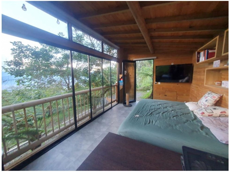 Casa de 2 alcobas en venta en Loma Del Escobero, Envigado, 300 m² · foto 3 de 24
