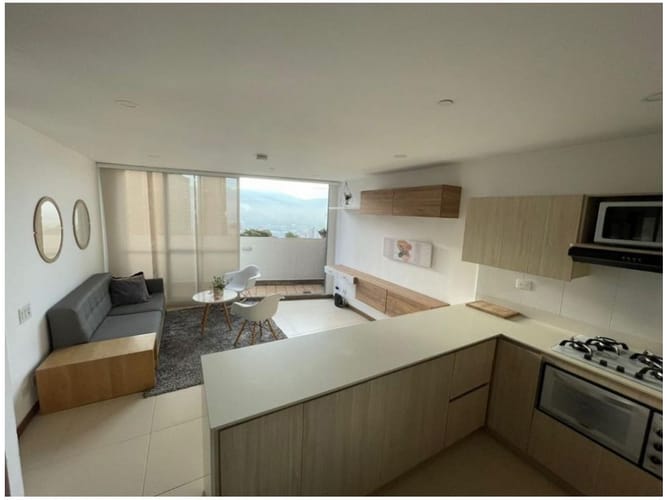Apartamento de 1 alcoba en venta en El Poblado, Medellín, 66 m² · foto 2 de 10