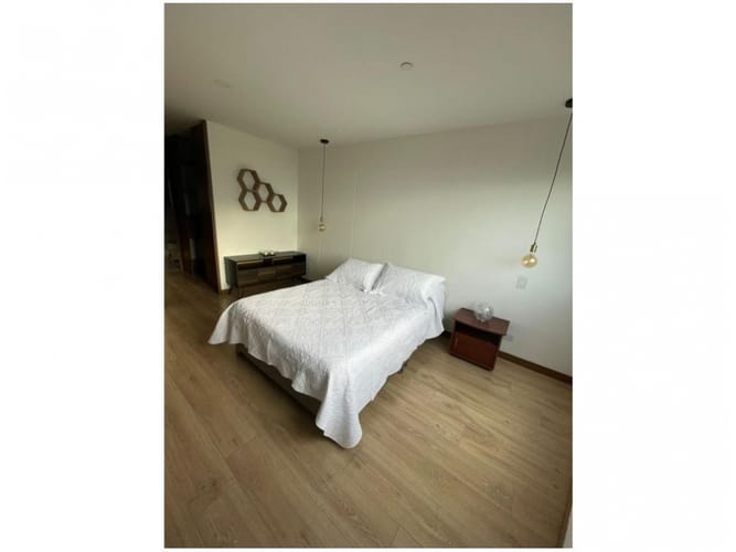 Apartamento de 1 alcoba en venta en El Poblado, Medellín, 66 m² · foto 7 de 10