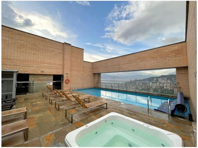 Apartamento de 1 alcoba en venta en El Poblado, Medellín, 66 m² · foto 8 de 10