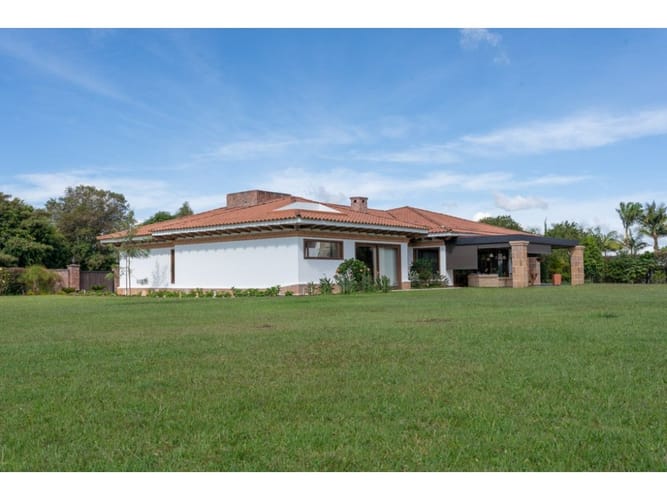 Casa de 4 alcobas en venta en Llano Grande, Medellín, 650 m² · foto 20 de 21