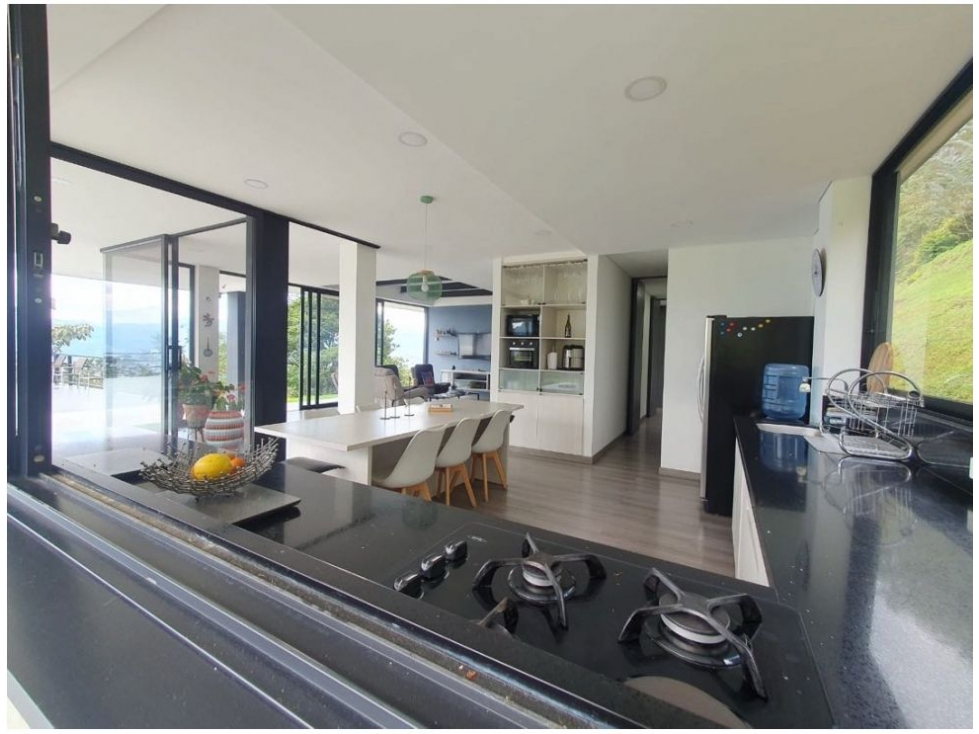 Casa de 2 alcobas en venta en Loma Del Escobero, Envigado, 300 m² · foto 12 de 24