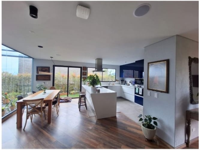Casa de 4 alcobas en venta en Altos Del Escobero, Envigado, 286 m² · foto 2 de 24