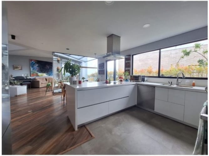 Casa de 4 alcobas en venta en Altos Del Escobero, Envigado, 286 m² · foto 8 de 24