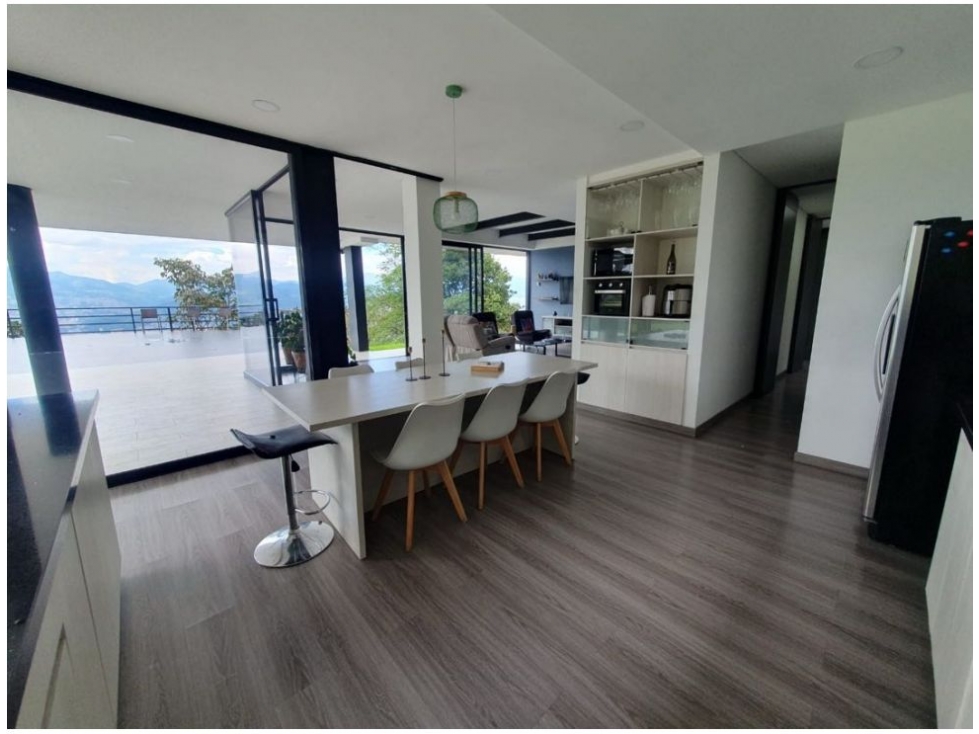 Casa de 2 alcobas en venta en Loma Del Escobero, Envigado, 300 m² · foto 20 de 24