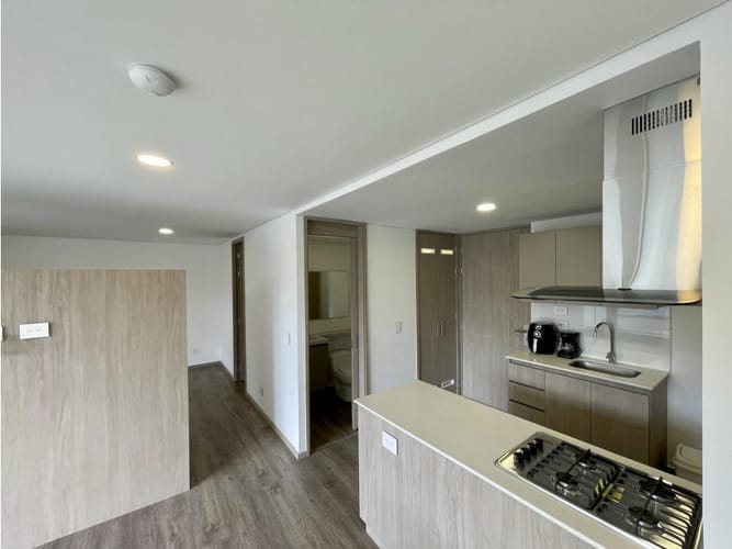 Apartamento de 1 alcoba en venta en Llano Grande, Rionegro, 557 m² · foto 2 de 14