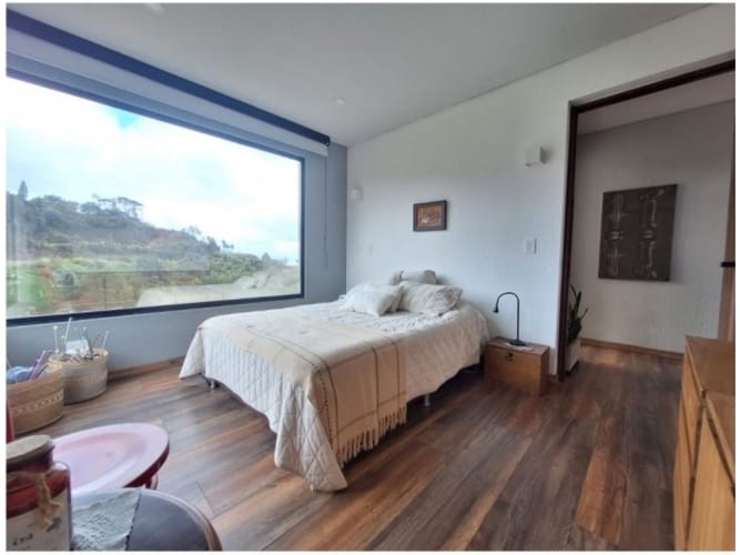 Casa de 4 alcobas en venta en Altos Del Escobero, Envigado, 286 m² · foto 13 de 24