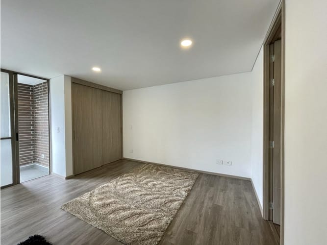 Apartamento de 1 alcoba en venta en Llano Grande, Rionegro, 557 m² · foto 6 de 14