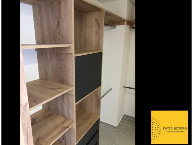 Apartamento de 2 alcobas en venta en Laureles, Medellín, 109 m² · foto 9 de 20