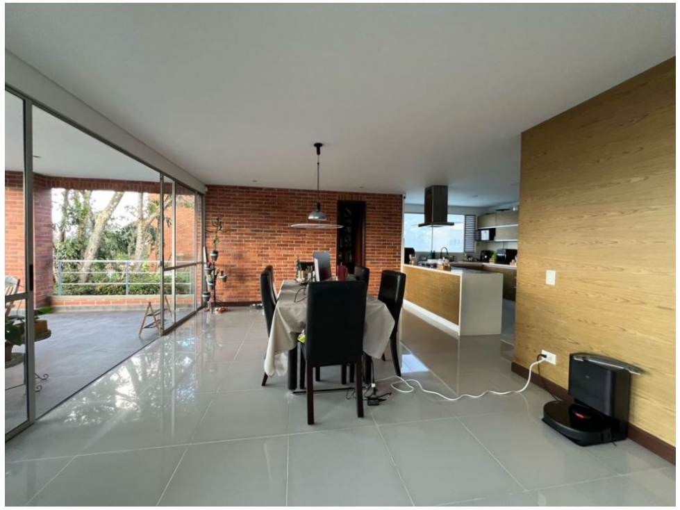 Casa de 3 alcobas en venta en Loma Del Escobero, Envigado, 304 m² · foto 15 de 24