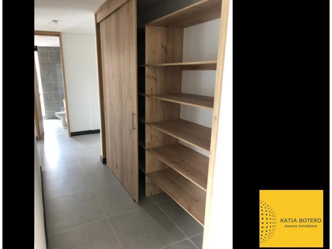 Apartamento de 2 alcobas en venta en Laureles, Medellín, 109 m² · foto 19 de 20