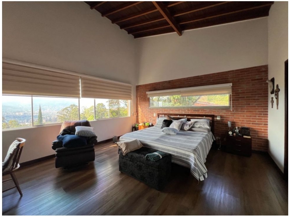 Casa de 3 alcobas en venta en Loma Del Escobero, Envigado, 304 m² · foto 24 de 24