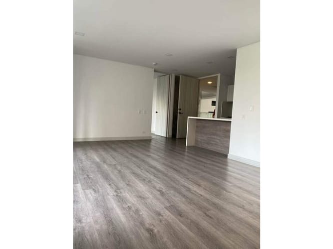 Apartamento de 2 alcobas en venta en Los Balsos, Medellín, 109 m² · foto 2 de 10