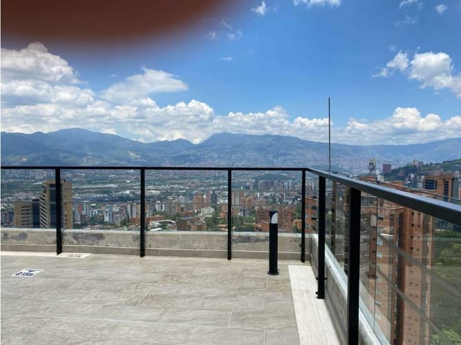 Apartamento de 2 alcobas en venta en Los Balsos, Medellín, 109 m² · foto 9 de 10