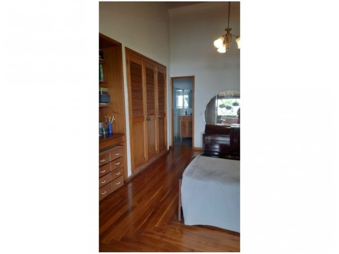 Apartamento de 4 alcobas en venta en Altos Del Poblado, Medellín, 217 m² · foto 11 de 21