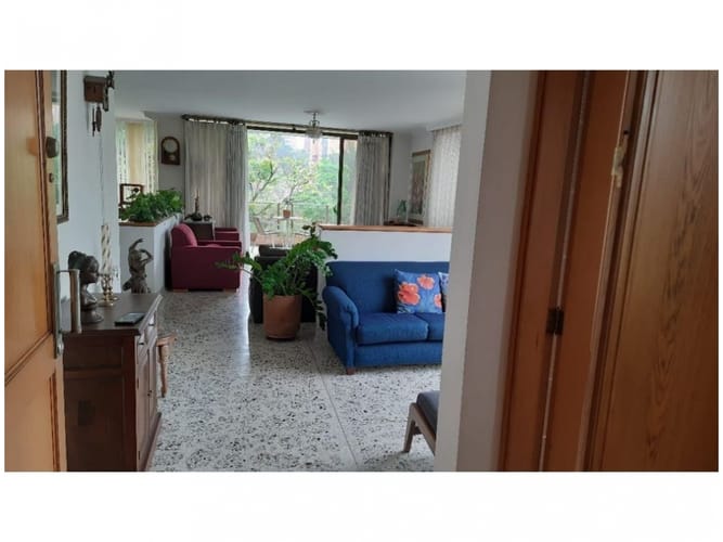 Apartamento de 4 alcobas en venta en Altos Del Poblado, Medellín, 217 m² · foto 15 de 21
