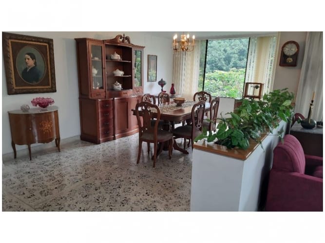 Apartamento de 4 alcobas en venta en Altos Del Poblado, Medellín, 217 m² · foto 17 de 21