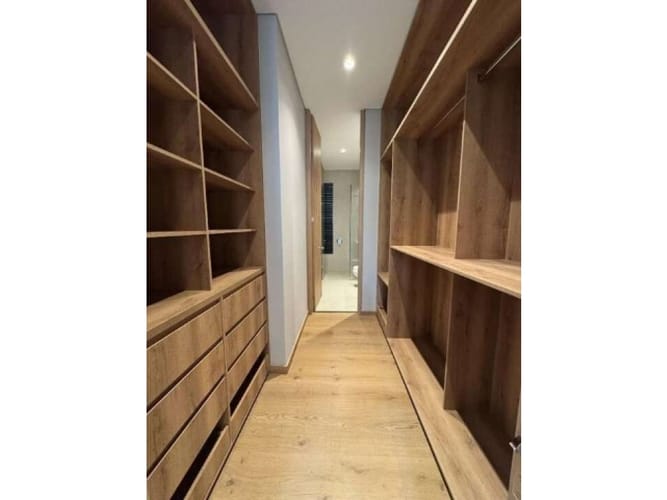 Apartamento de 1 alcoba en venta en Lalinde, Medellín, 90 m² · foto 7 de 10